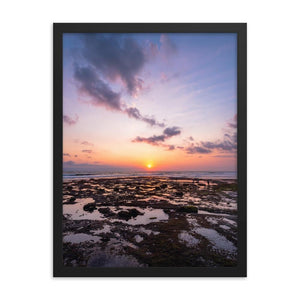 BALI BEACH SUNSET Affiches 18in x 24in (45cm x 61cm) / Encadré - Thibault Abraham