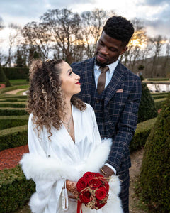 Portrait de jeunes mariés dans les jardins du Parc de Sceau au coucher du soleil