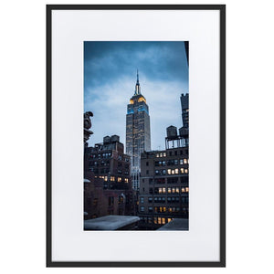 EMPIRE STATE Prints 24in x 36in (61cm x 91cm) / Europe only - Black frame with mat - Thibault Abraham